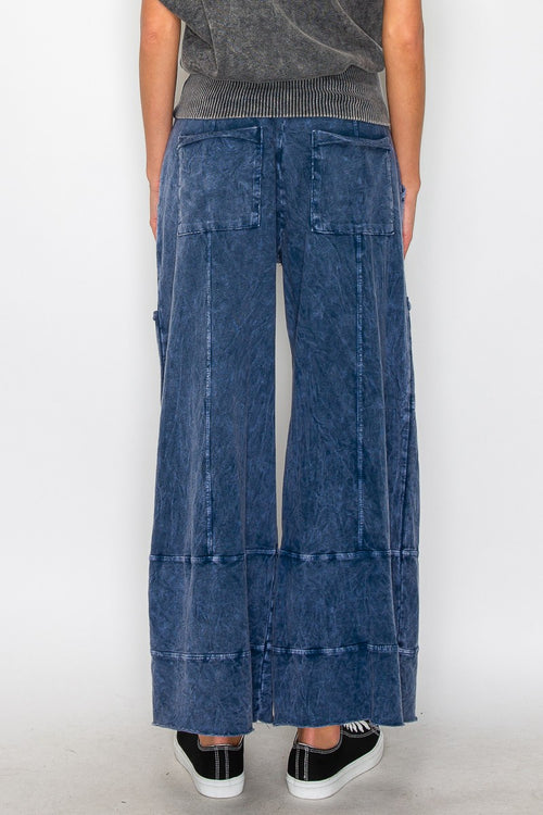 Mineral Wash Wide Leg Crops - Navy