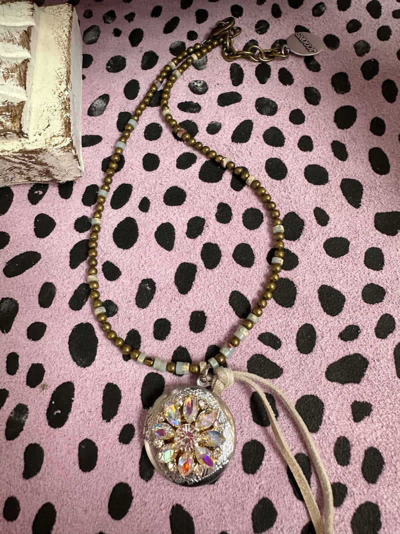 Short Flower Necklace