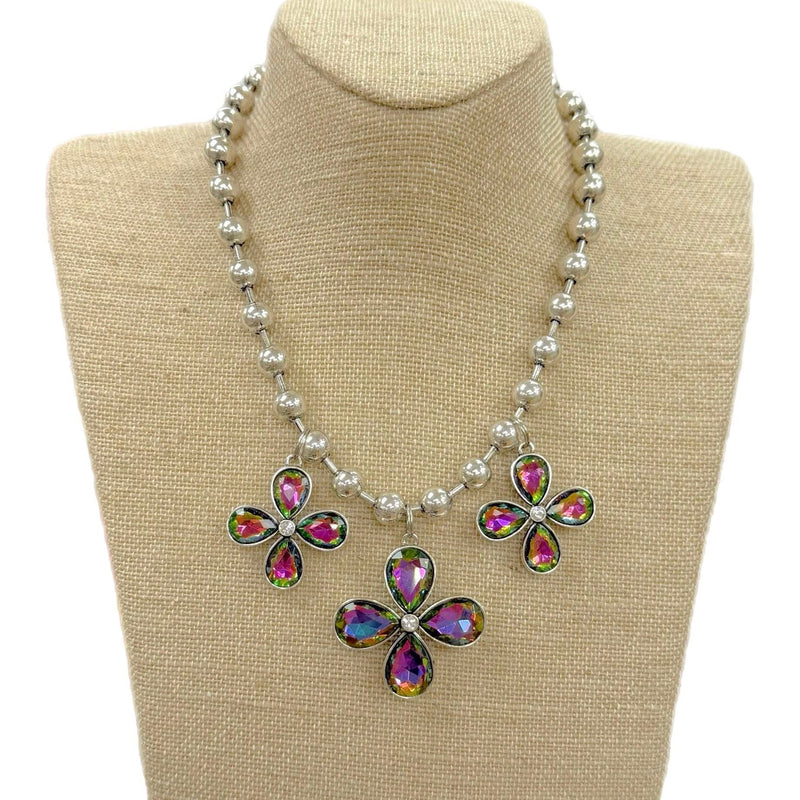 Misleading Necklace - Silver Volcano
