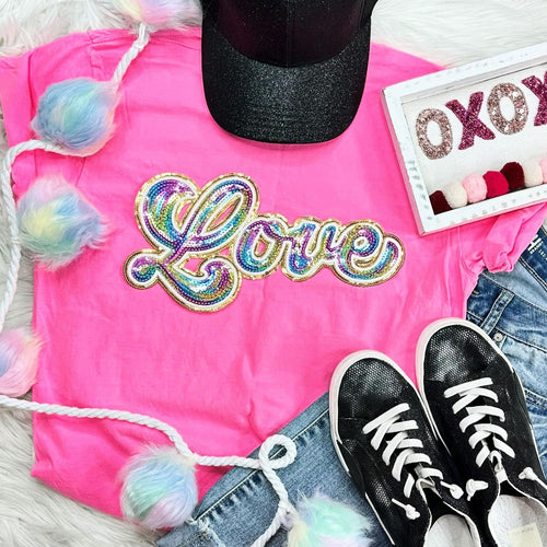 https://rockinthelaceboutique.com/cdn/shop/files/rainbow-love-pink-tee-rockin-the-lace-boutique-30475170906186_500x.jpg?v=1702506701
